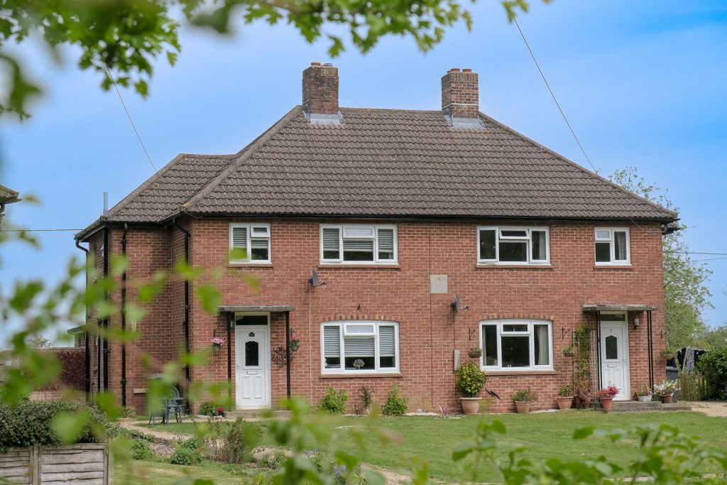 range of properties to rent on the farleigh wallop estate